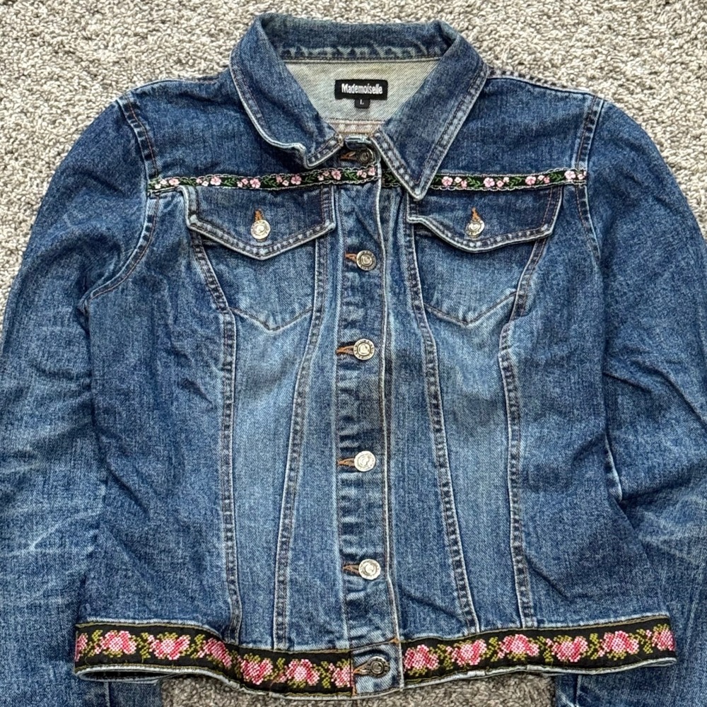 VTG Mademoiselle Womens Denim Jean Jacket Embroidered Floral Trim Size S - Picture 3 of 7